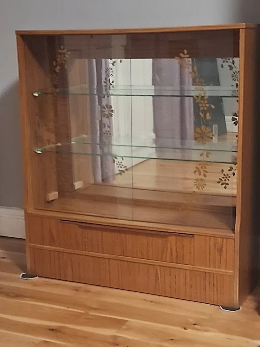 Furniture & appliances - Image 2