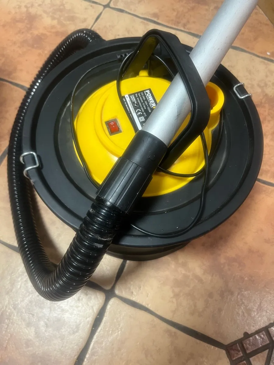 Cleaning your fireplace ( hoover ) - Image 1