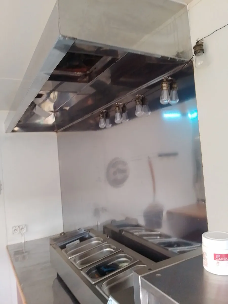 Catering trailer - Image 2