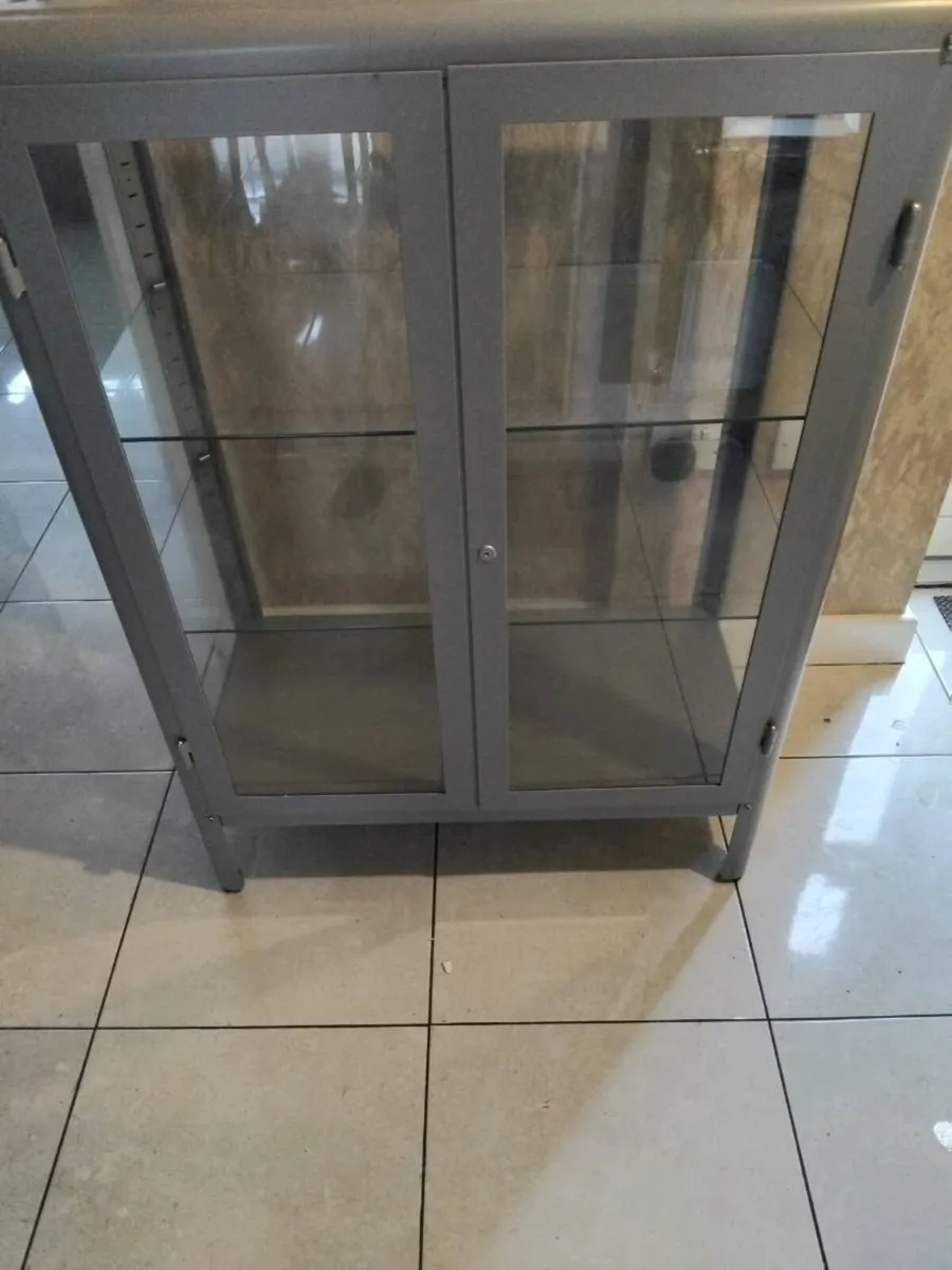 Glass cabinet - Image 1