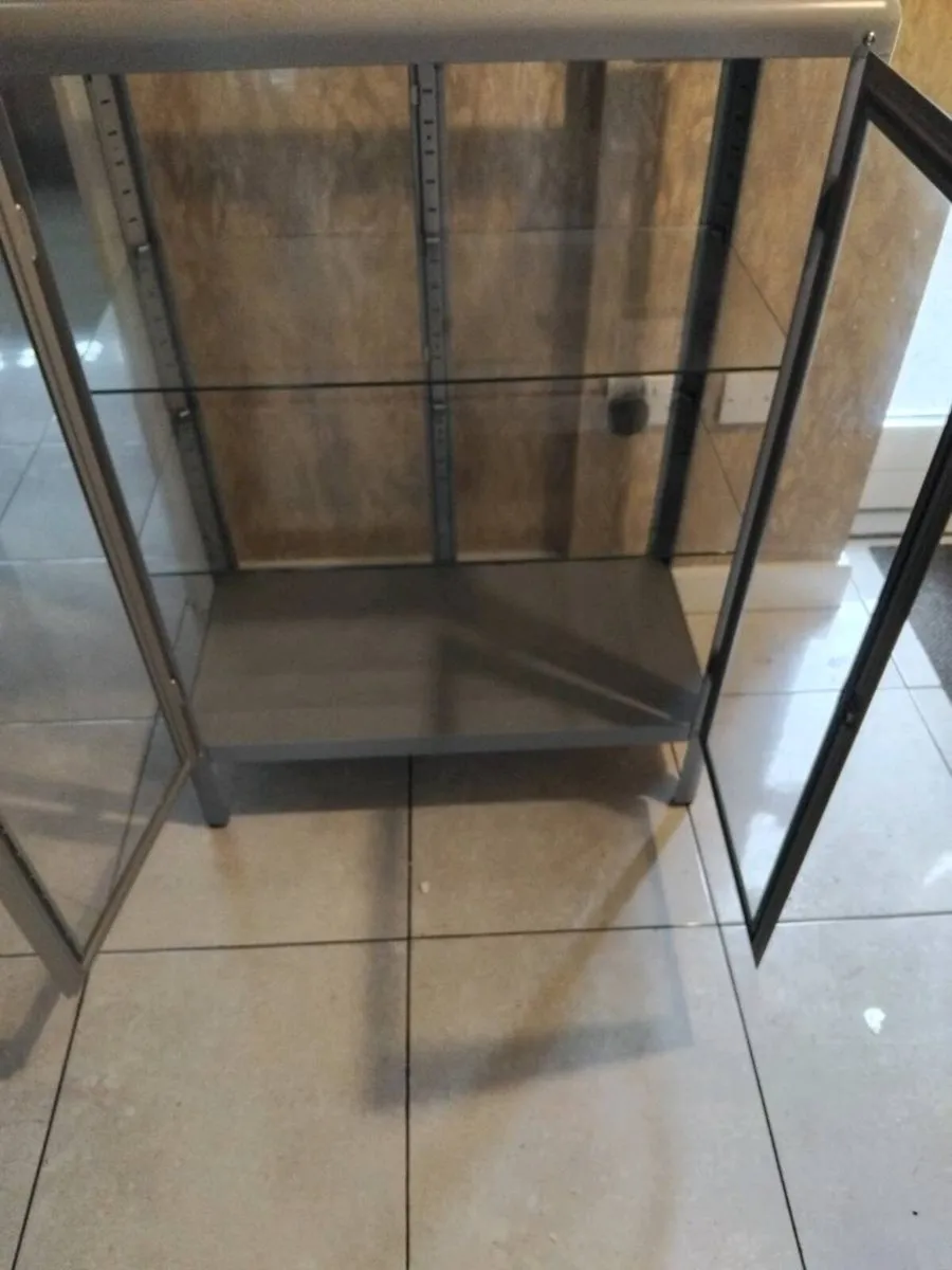 Glass cabinet - Image 2