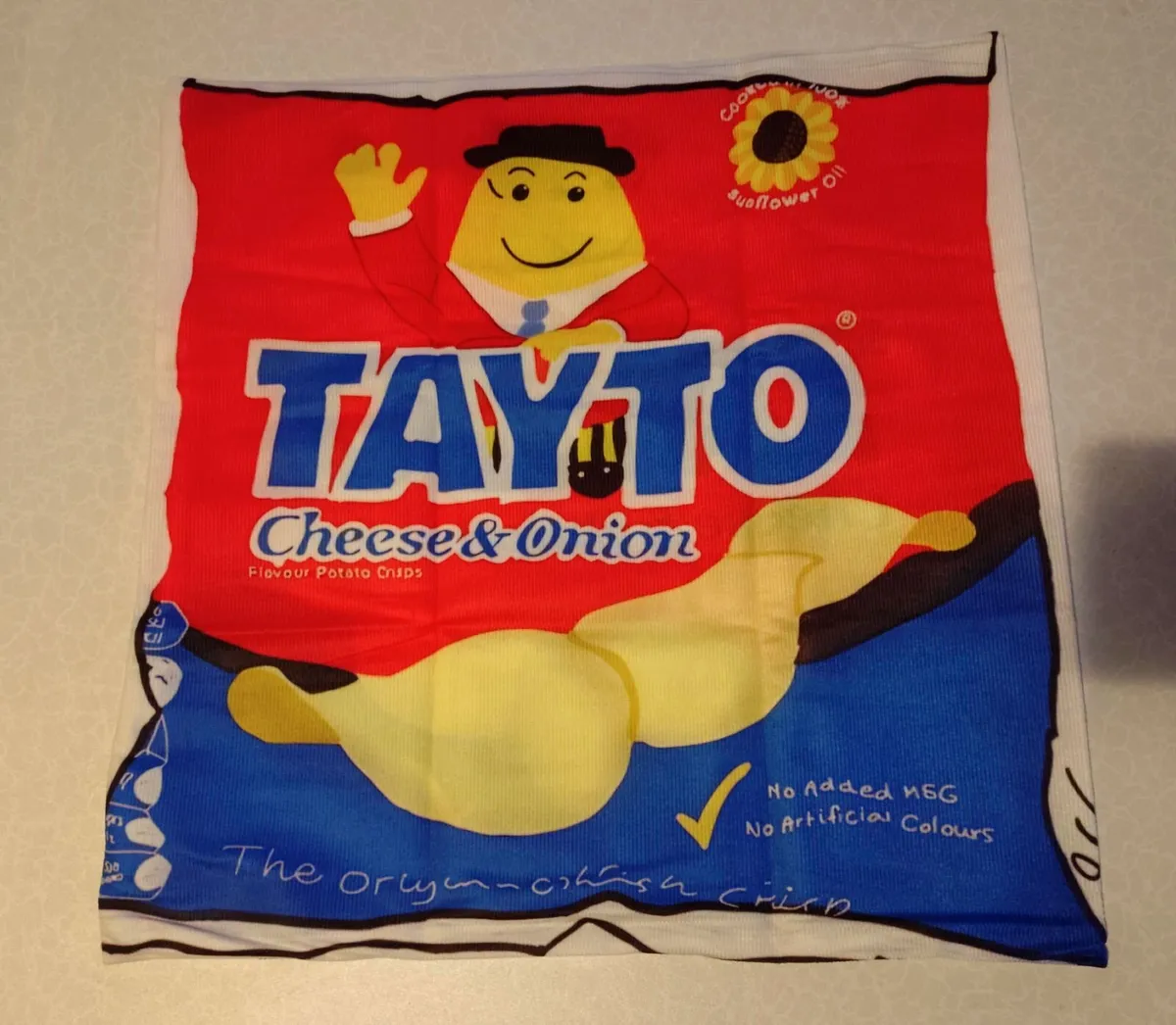 2 Tayto & 1 Looney Tunes Cushion Covers (new). - Image 2