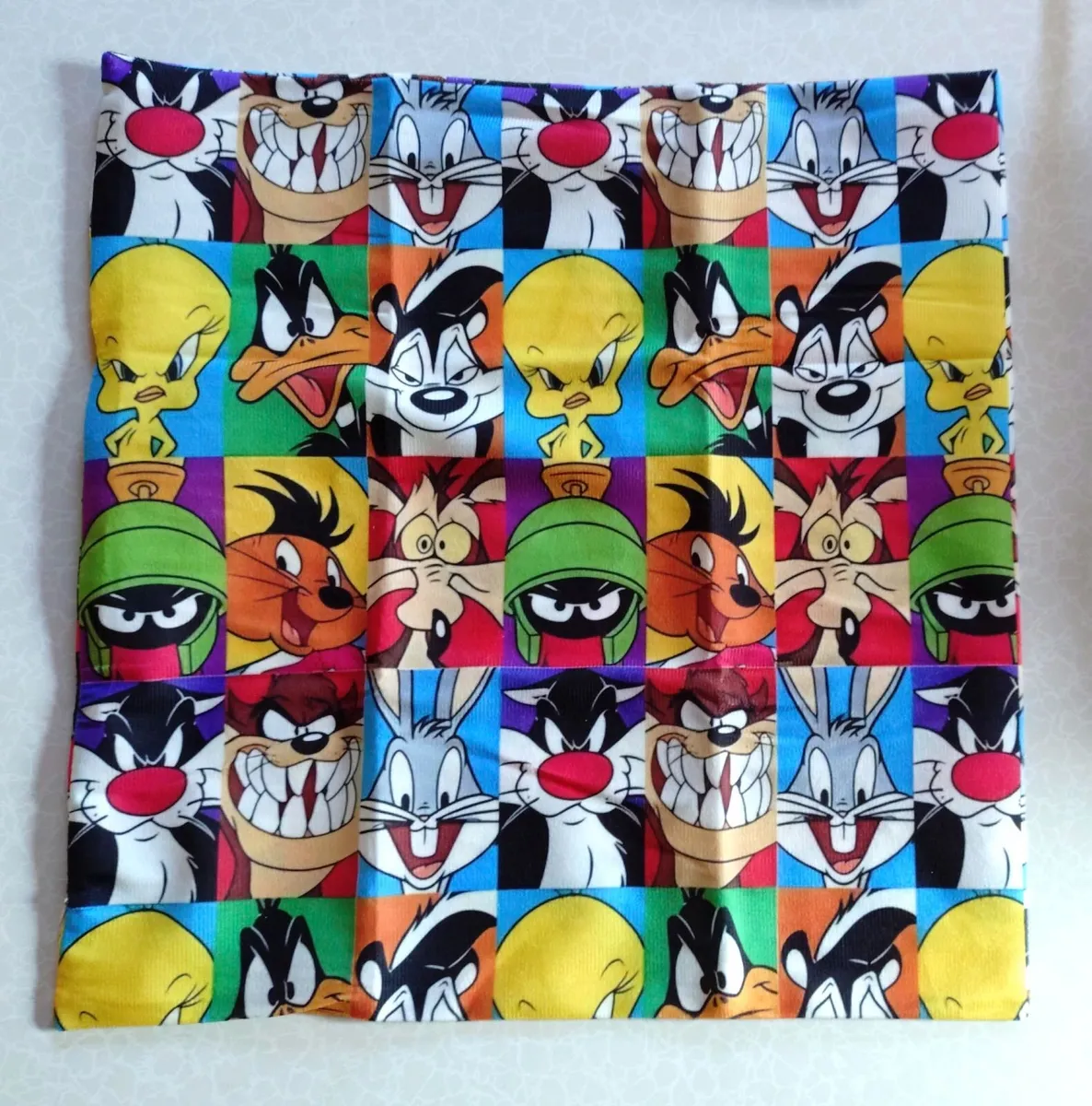 2 Tayto & 1 Looney Tunes Cushion Covers (new). - Image 3