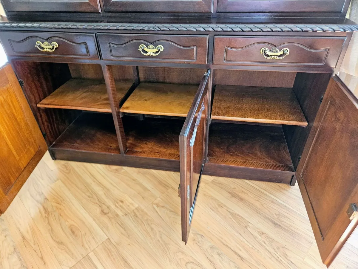 Display cabinet - Image 2