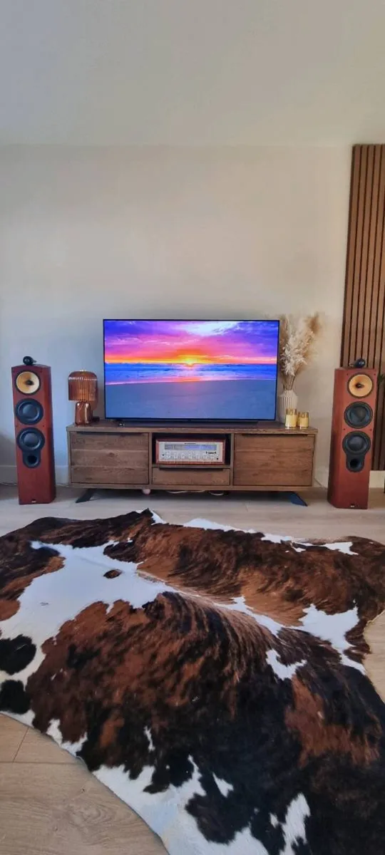 Bowers and wilkins nautilus 804s - Image 1