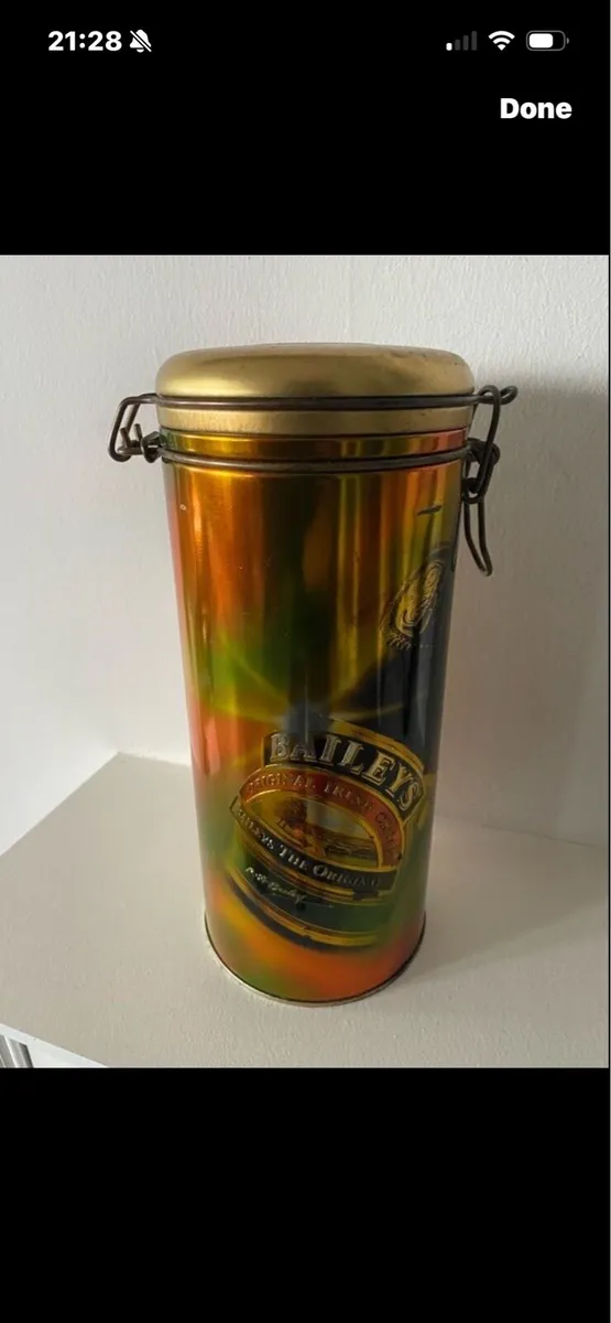 Baileys Metal Display Box - Image 1