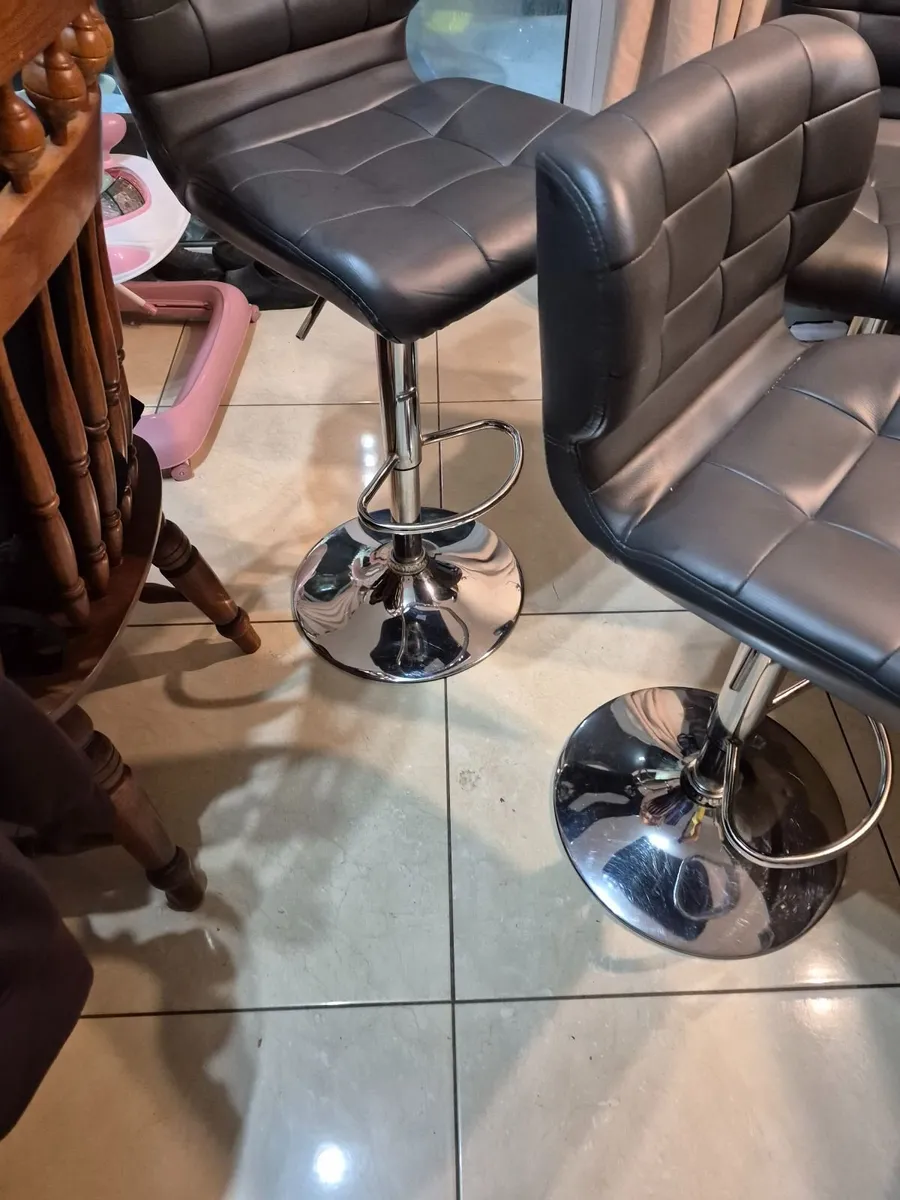3 Bar stools - Image 2