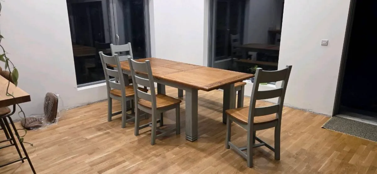 Oak Dining Table, Chairs and Bench - Image 1