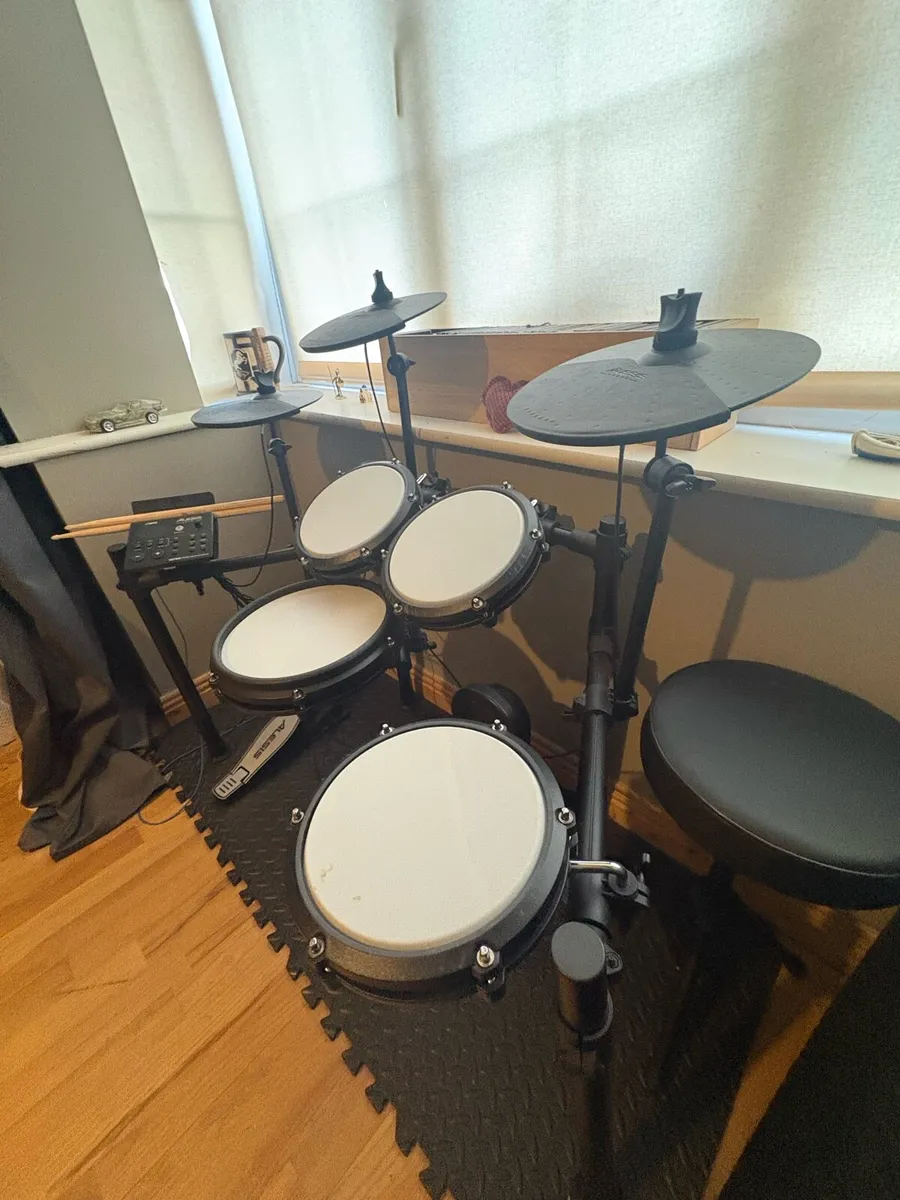 Drums - Image 4