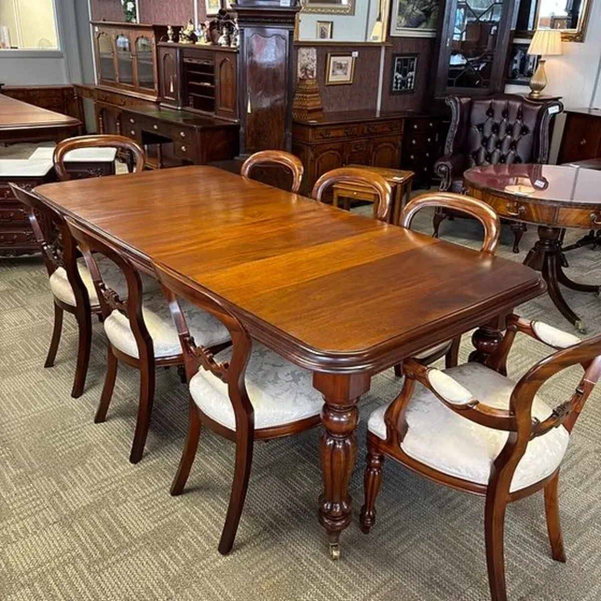 Mahogany square ended extendable dining table