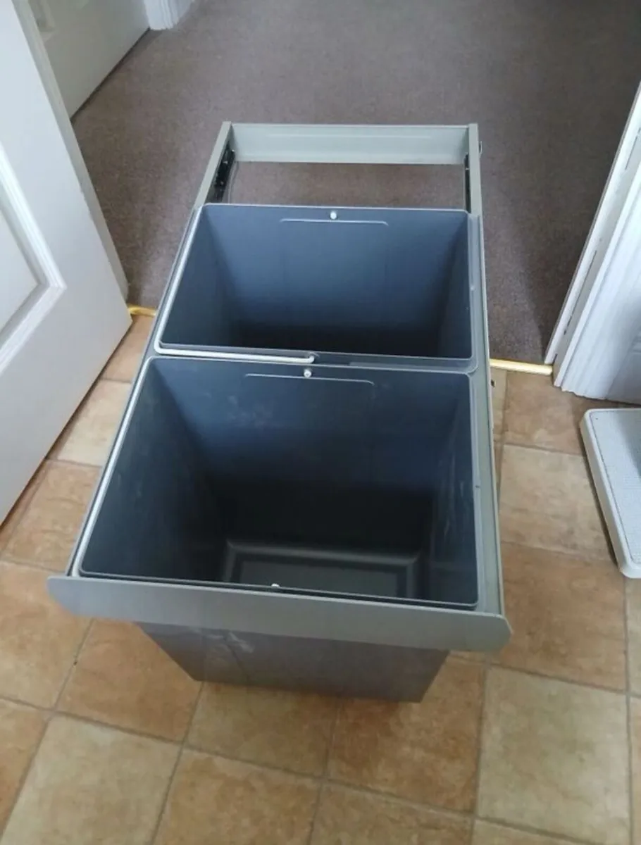 Kitchen under counter unit - Image 2