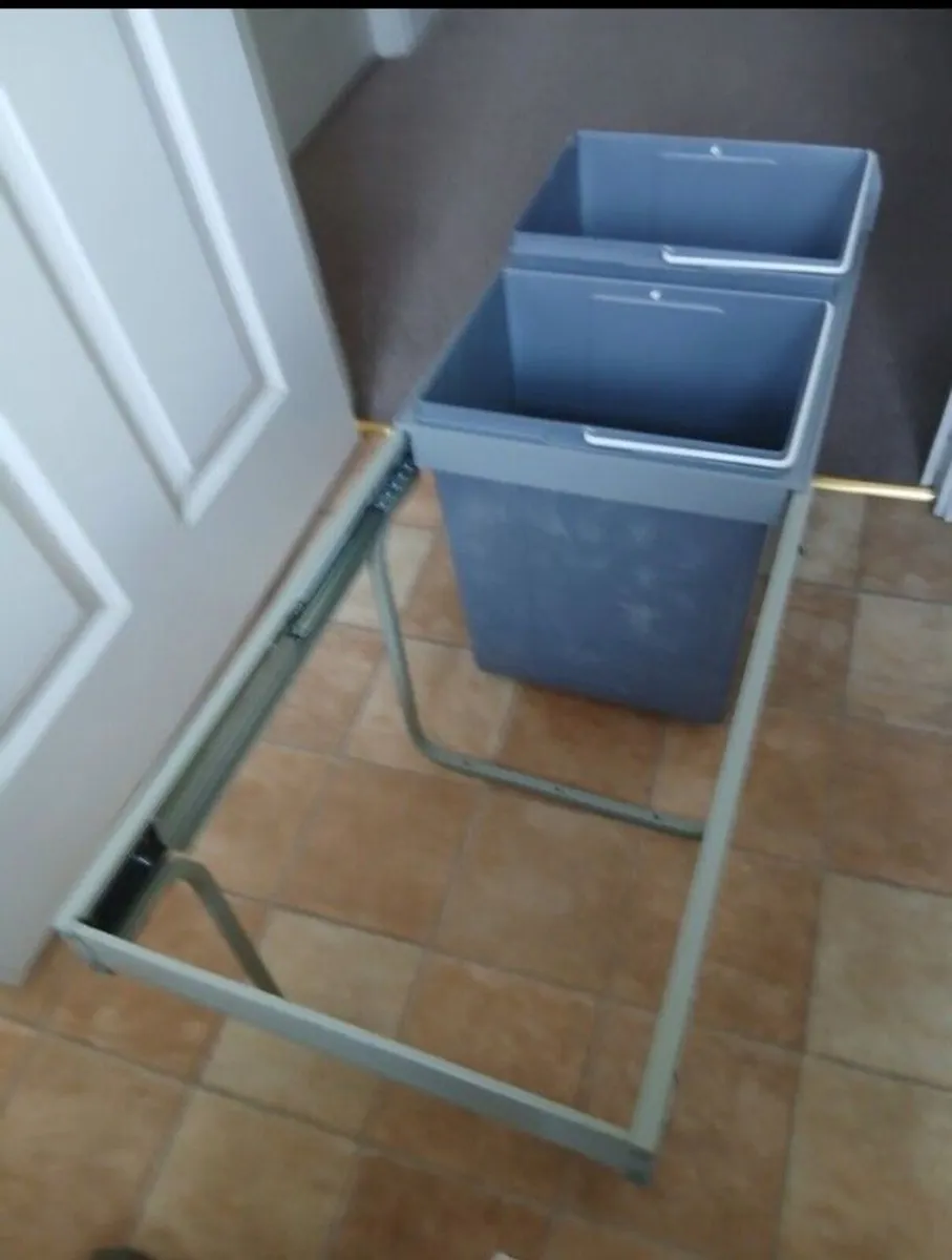 Kitchen under counter unit - Image 4
