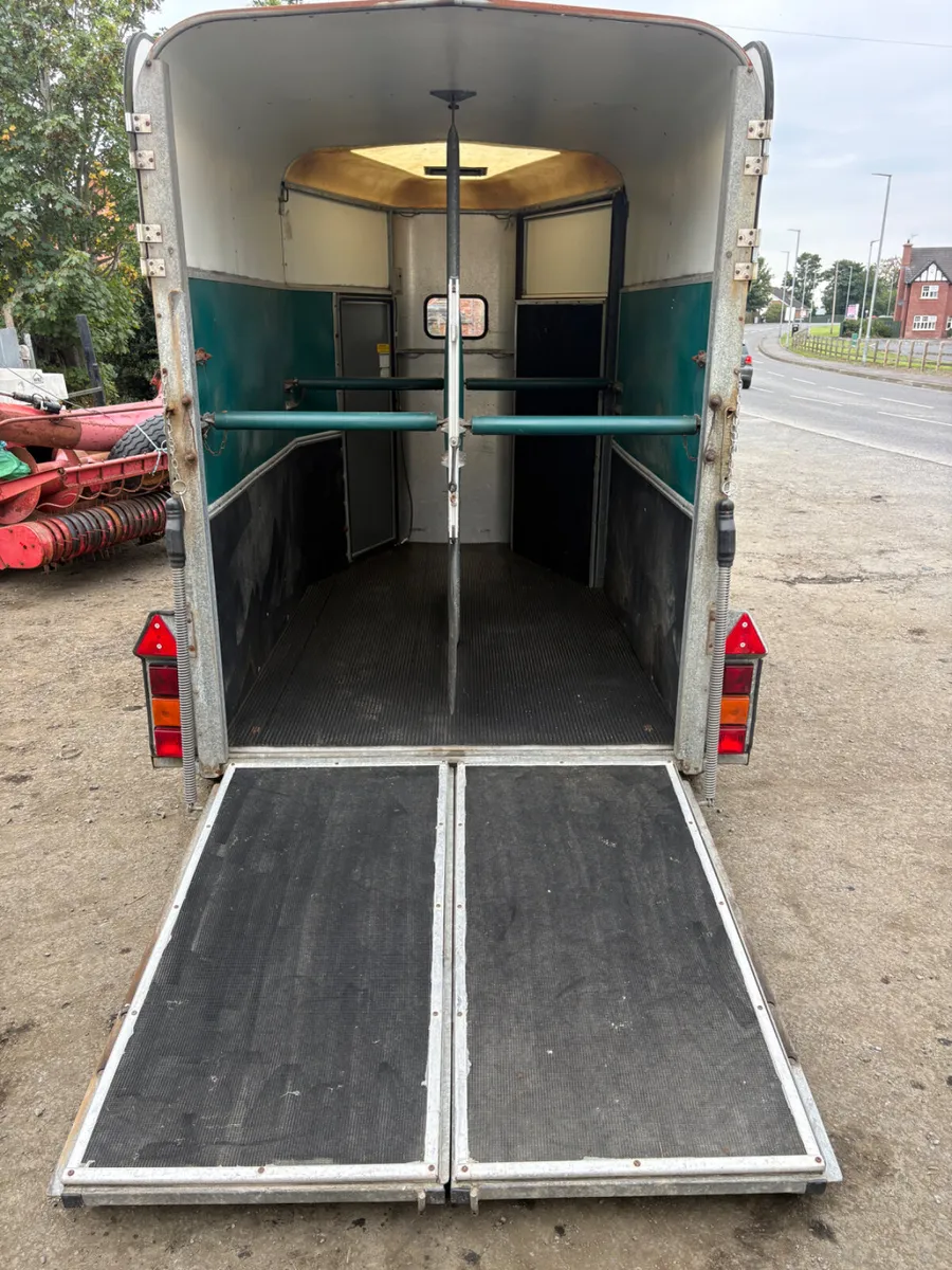 Ifor Williams 505 horsebox barn doors - Image 2