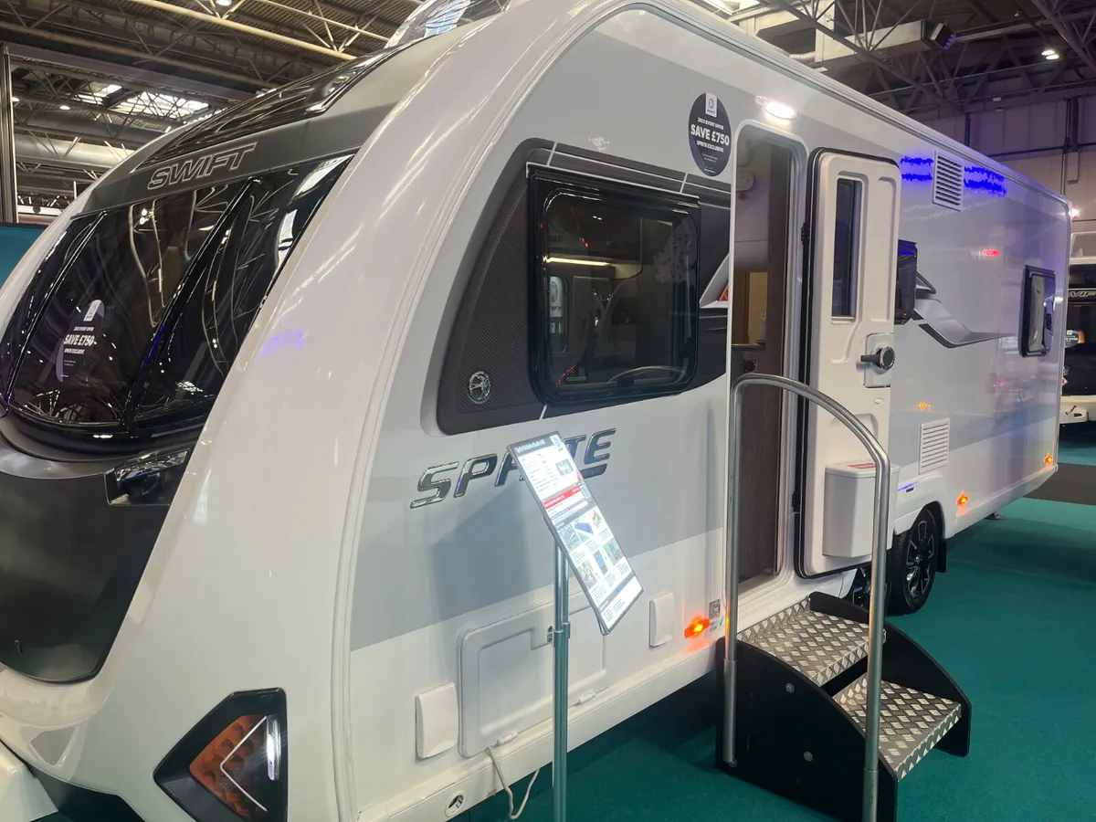 NEW SWIFT EXCLUSIVE MB 6/7 BERTH H/SPEC CARAVAN - Image 2
