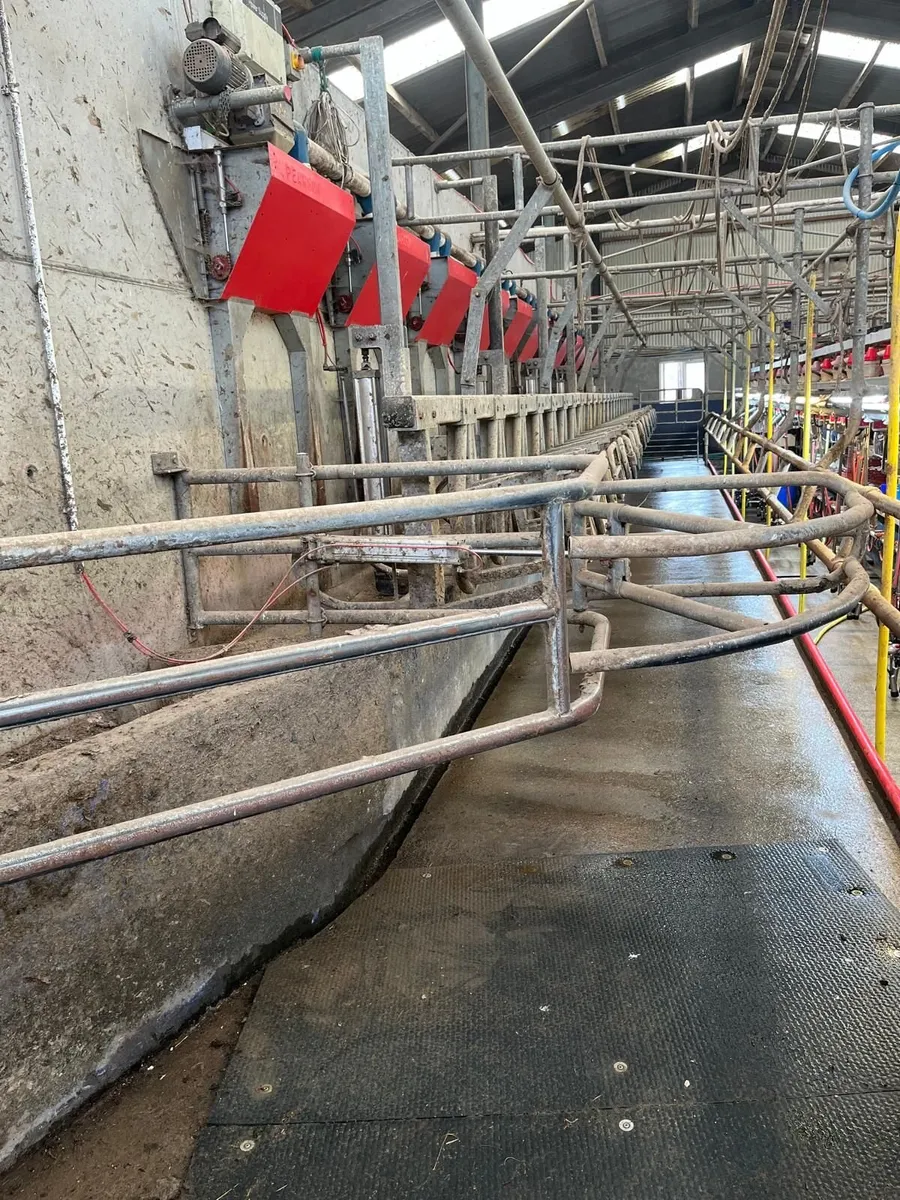24 Unit Pearson Milking Parlour - Image 2