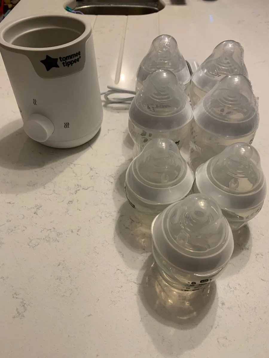 Baby bottles - Image 1