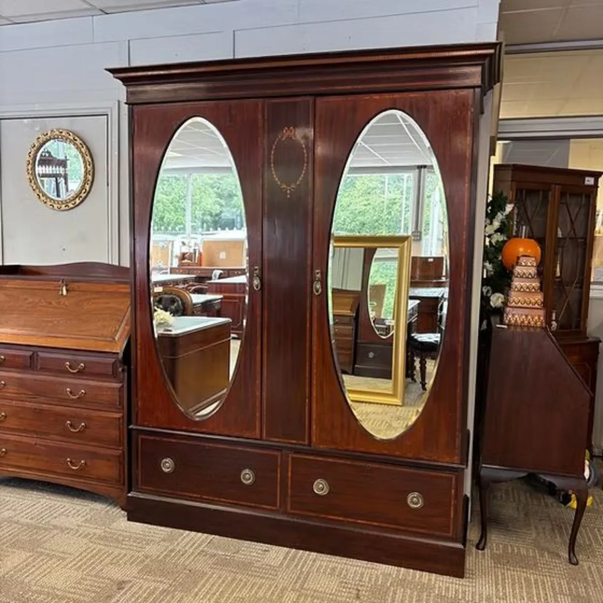 Edwardian mahogany triple wardrobe - Image 1