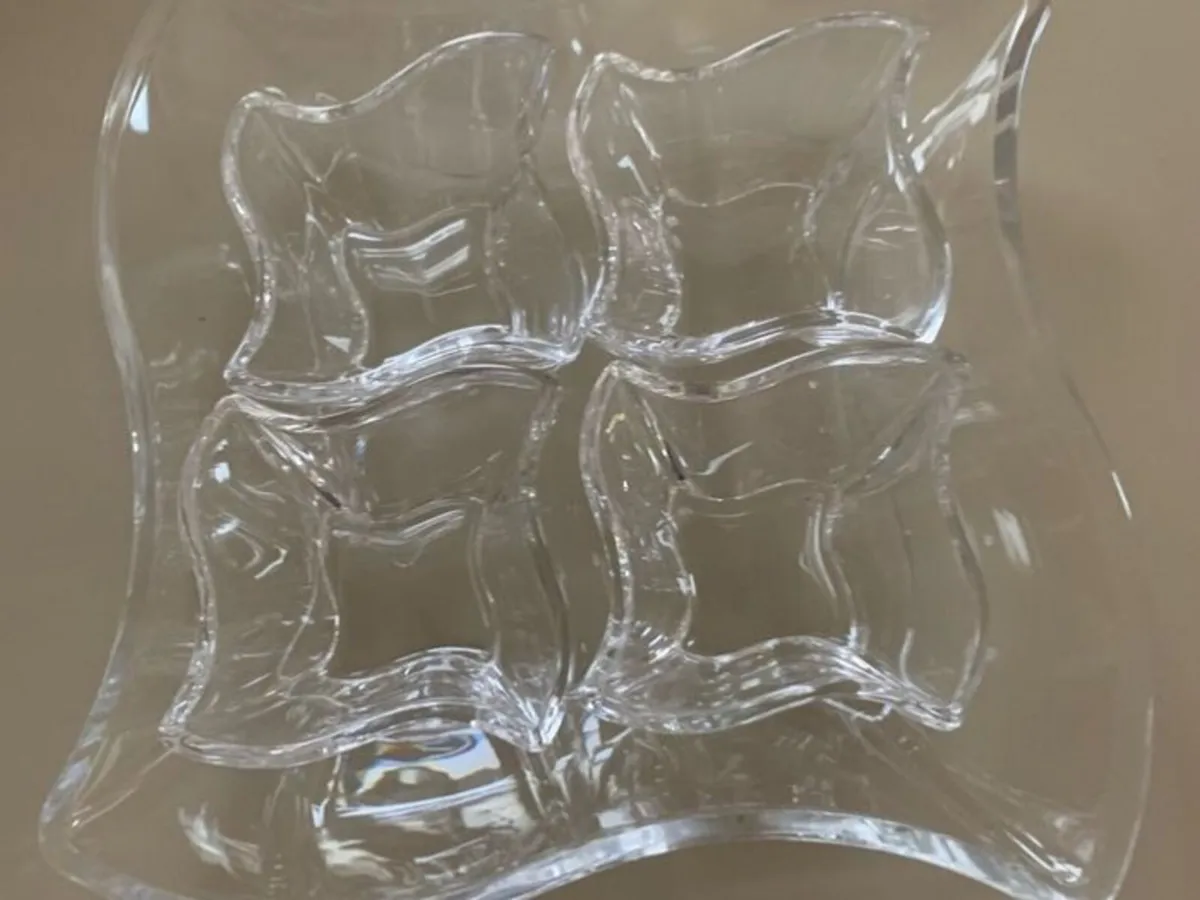 Villeroy & Boch New Wave 4 Chip & Dip Glass Dishes - Image 2