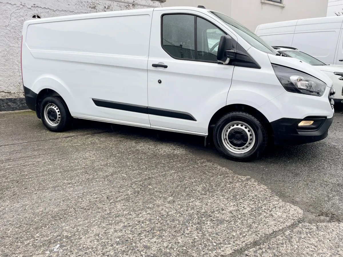 Ford Transit Custom 300L2 2.0TDCI 130BHP LWB,2023 - Image 2