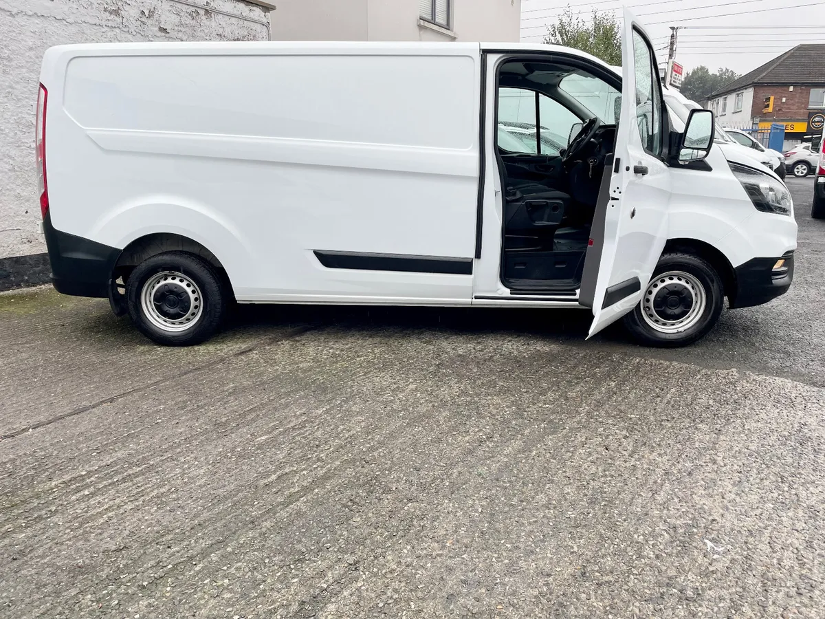 Ford Transit Custom 300L2 2.0TDCI 130BHP LWB,2023 - Image 3