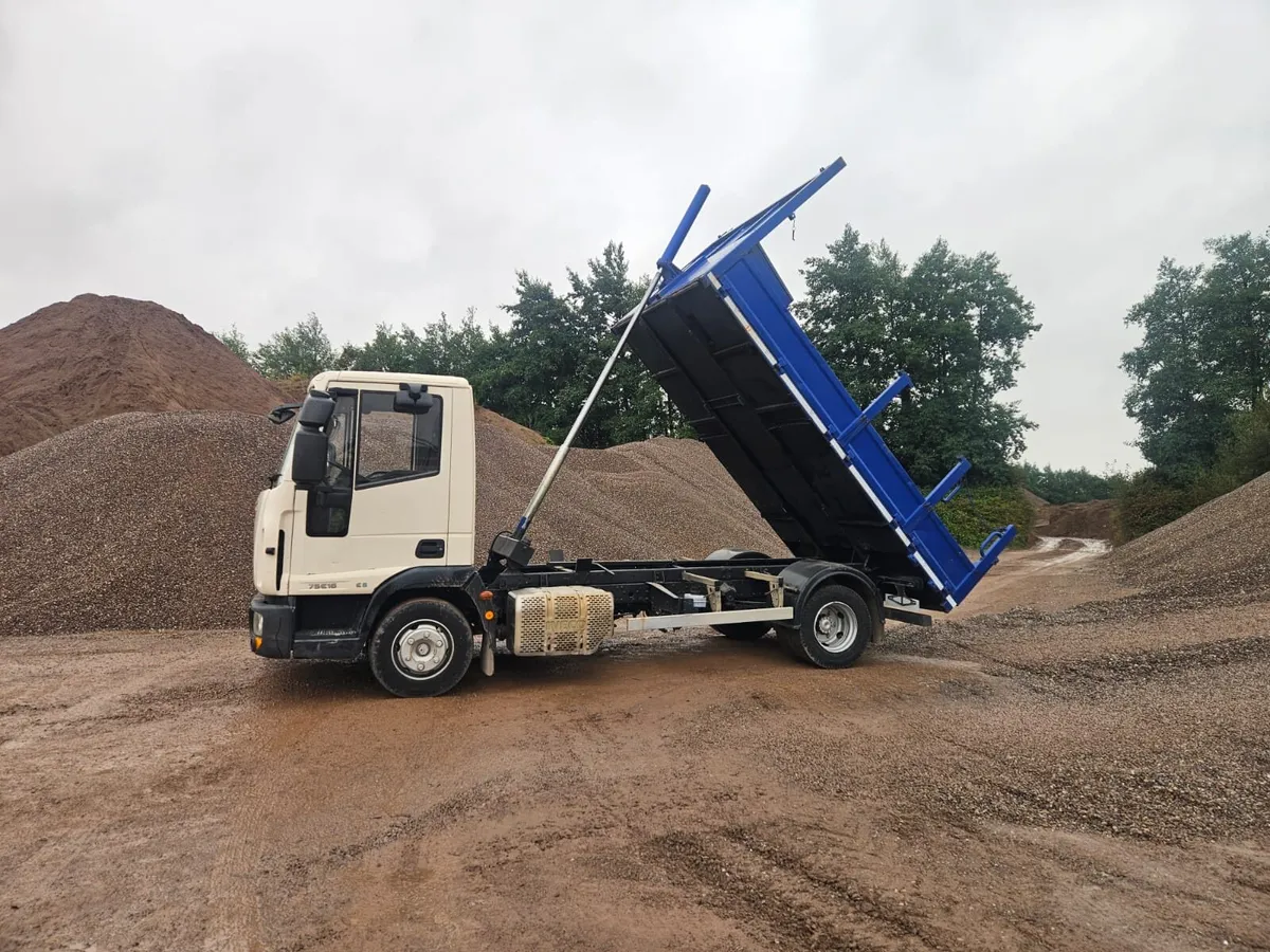 Iveco Euro Cargo 75E160  7.5 ton tipper - Image 1
