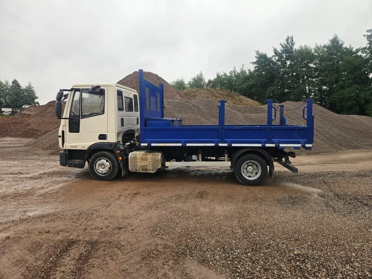 Iveco Euro Cargo 75E160  7.5 ton tipper - Image 4