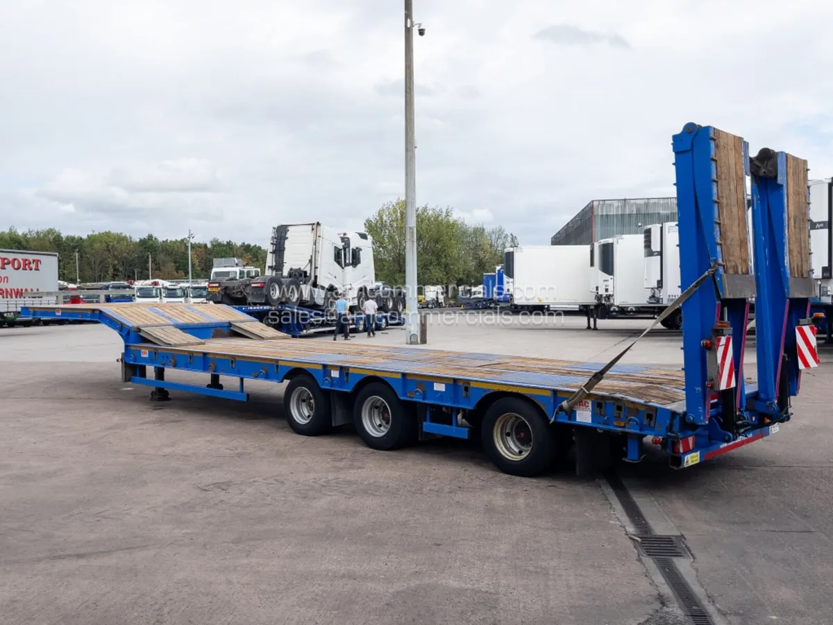 2022 MAC LOW LOADER TRAILER - Image 4
