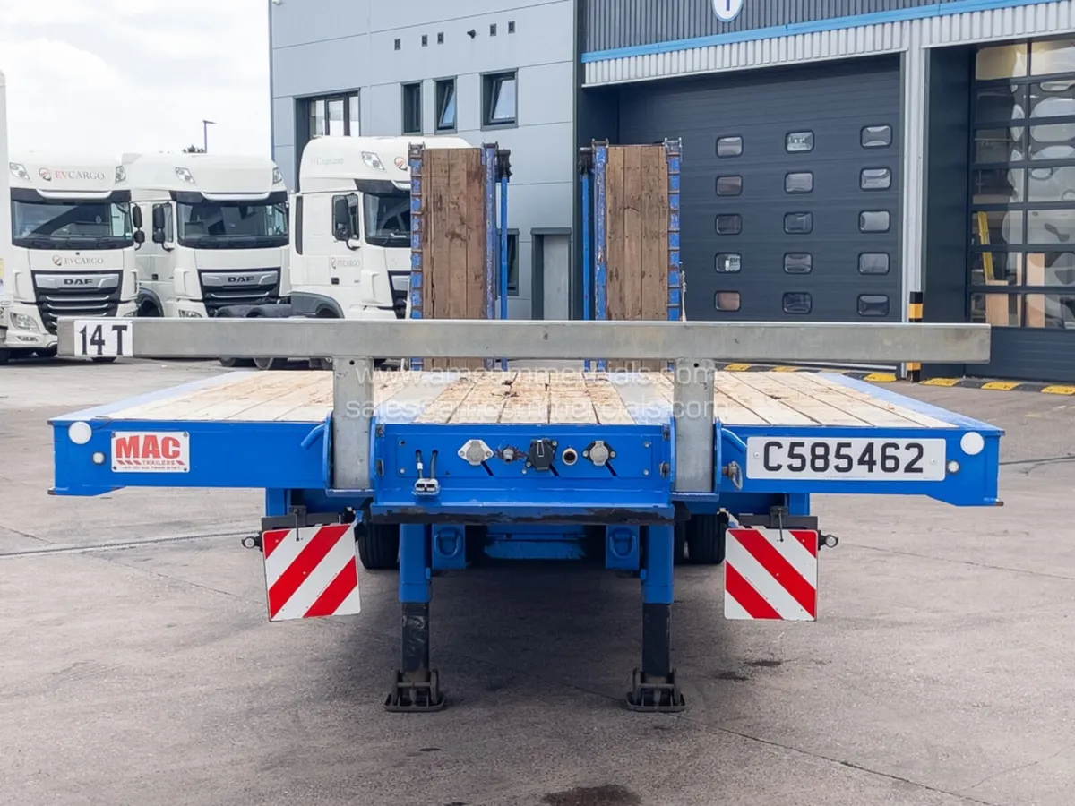 2022 MAC LOW LOADER TRAILER - Image 2