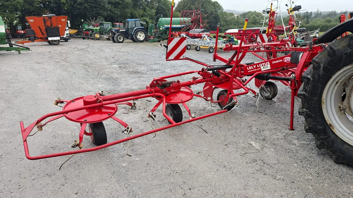 Lely 770 Lotus tedder - Image 3