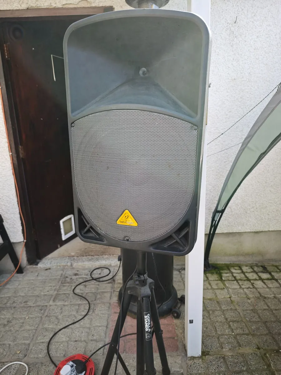 2 X Behringer 1000W B115D Powered Sysyem & Mixer - Image 4
