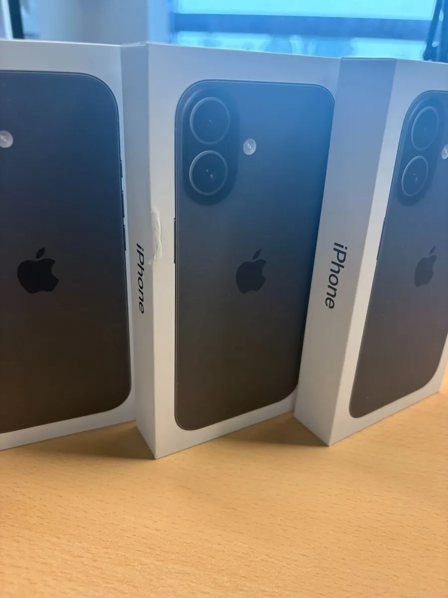 Iphone 17 Brand New in Sealed Box Three Network - Image 1