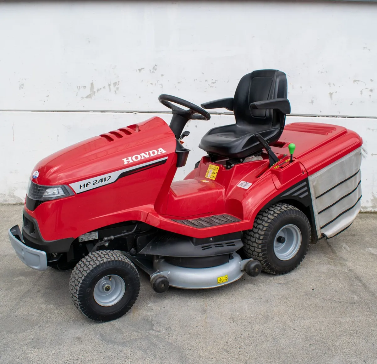 2022 Honda HF2417 Lawnmower - Image 1