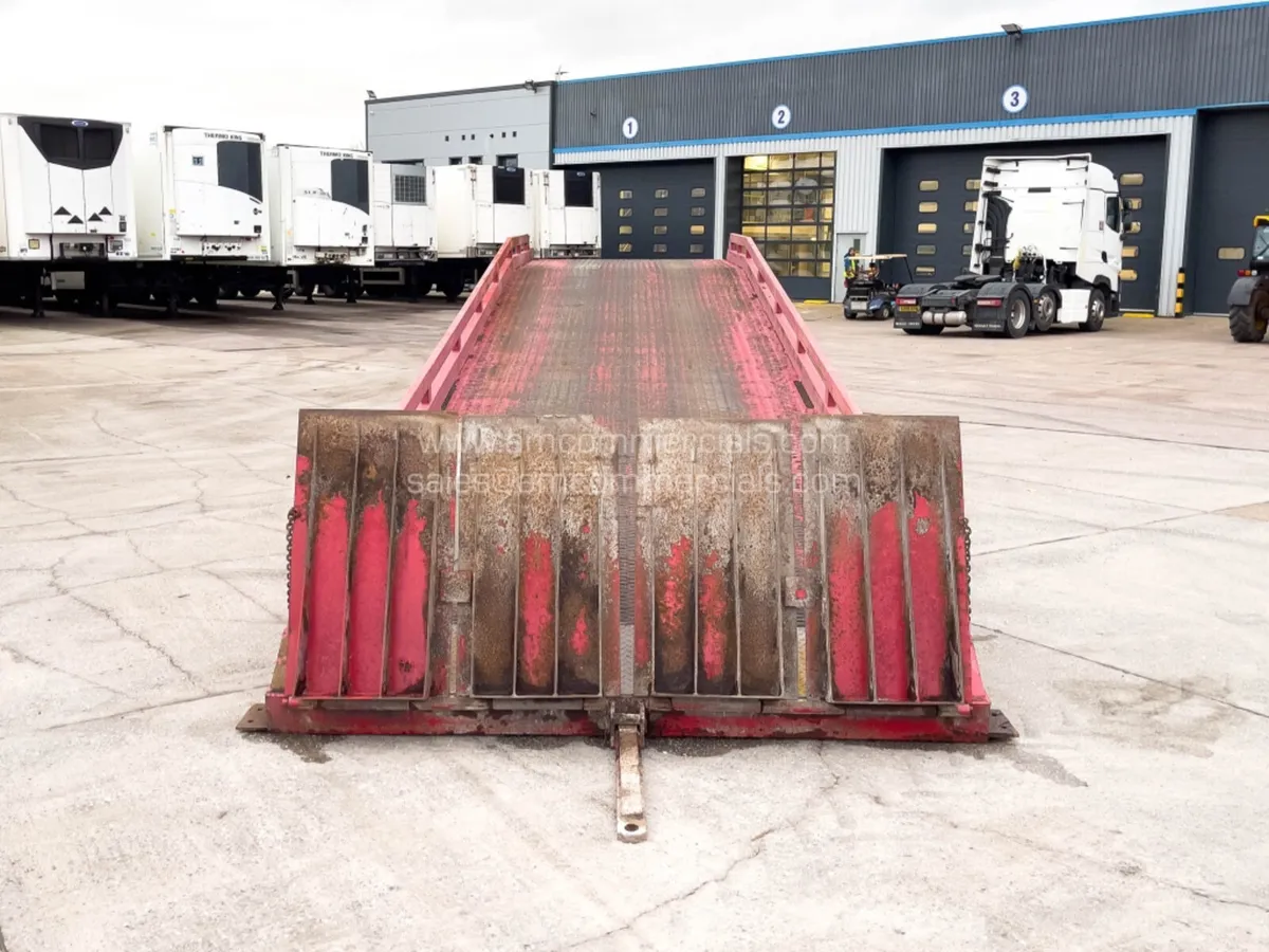 2003 THORS WORLD 10T FOLDING MOBILE YARD RAMP - Image 4