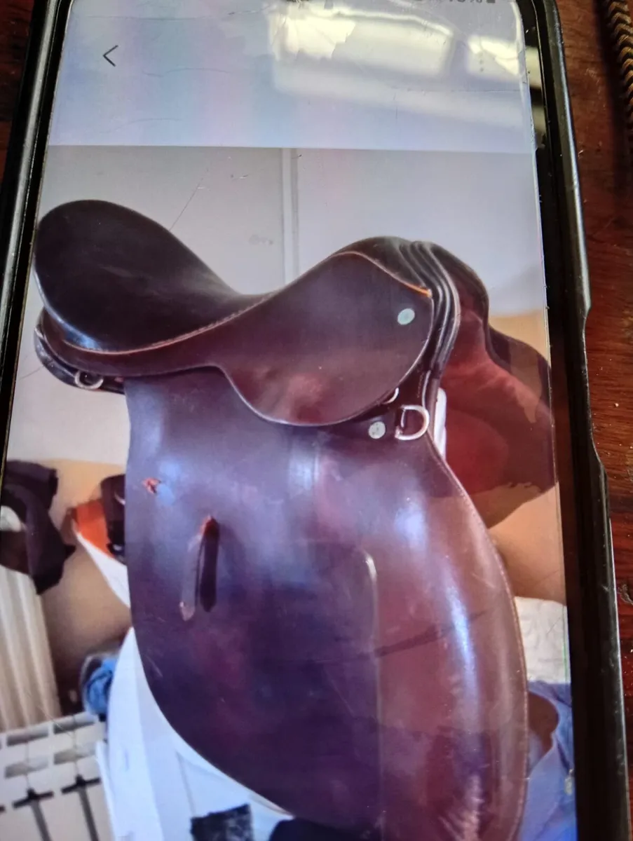 Hunting saddle - Image 1