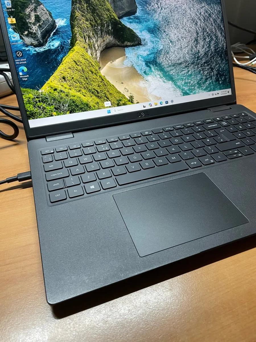Dell Laptop i7 processor windows 11 pro - Image 3