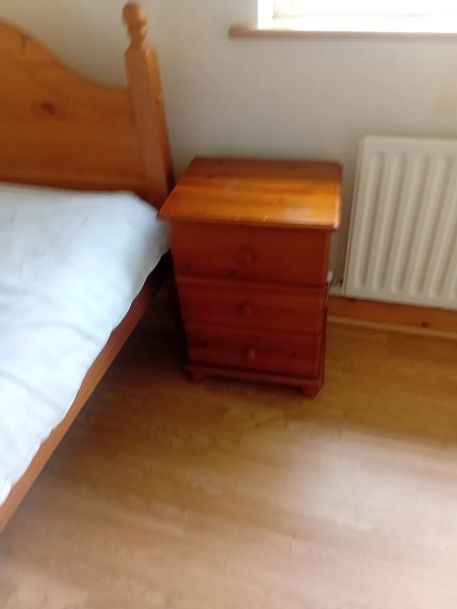 Bedroom furniture - Image 3