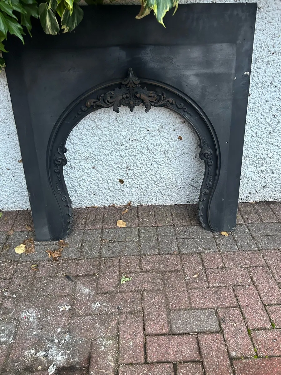 Fireplace frame - Image 1
