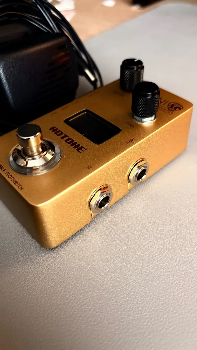 Hotone Omni AC Acoustic simulator pedal - Image 2