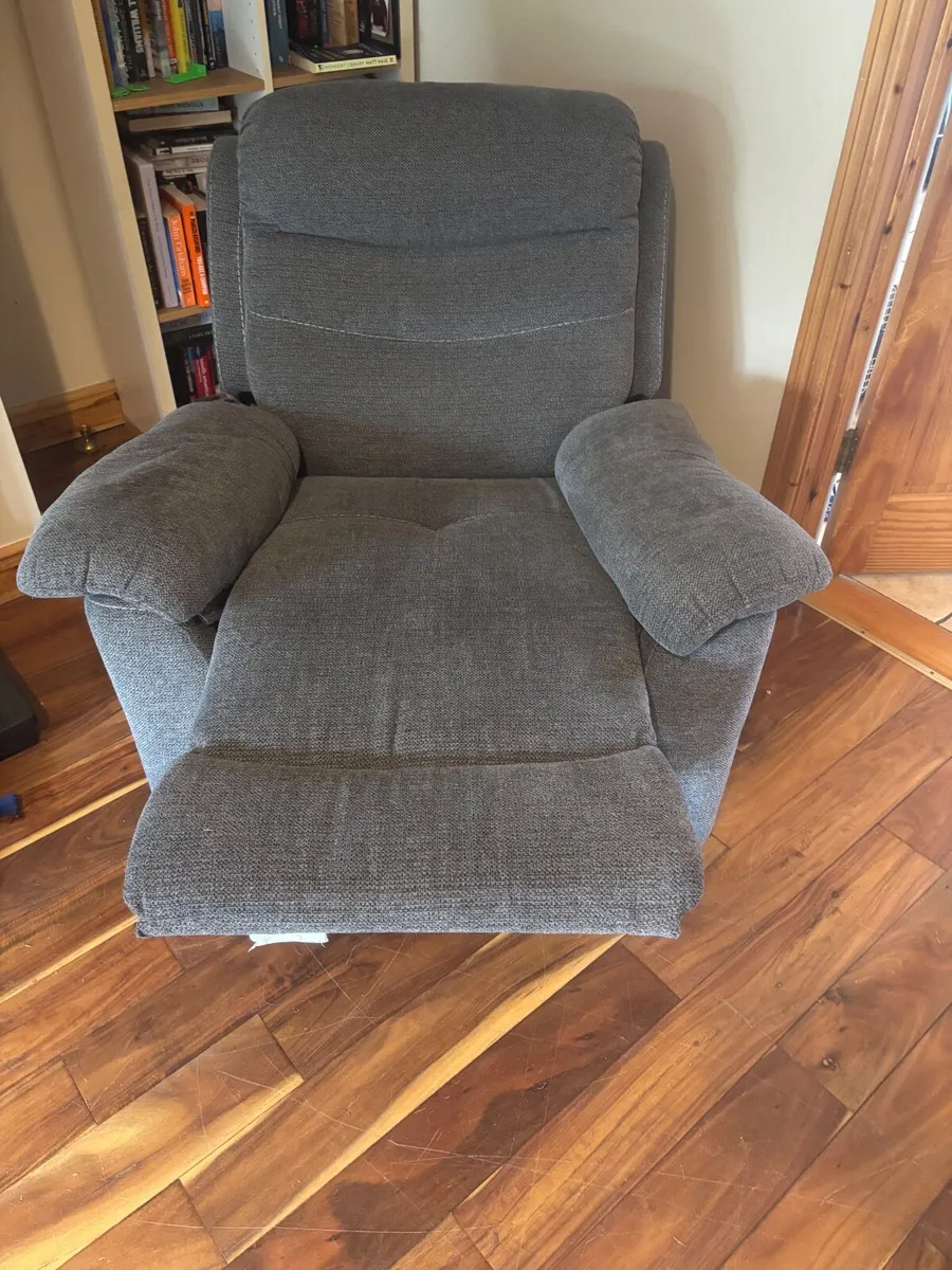 recliner armchair - Image 3