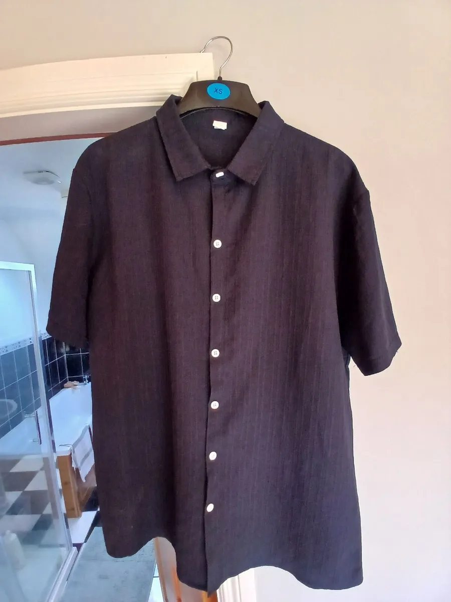 Mens short sleeve shirt