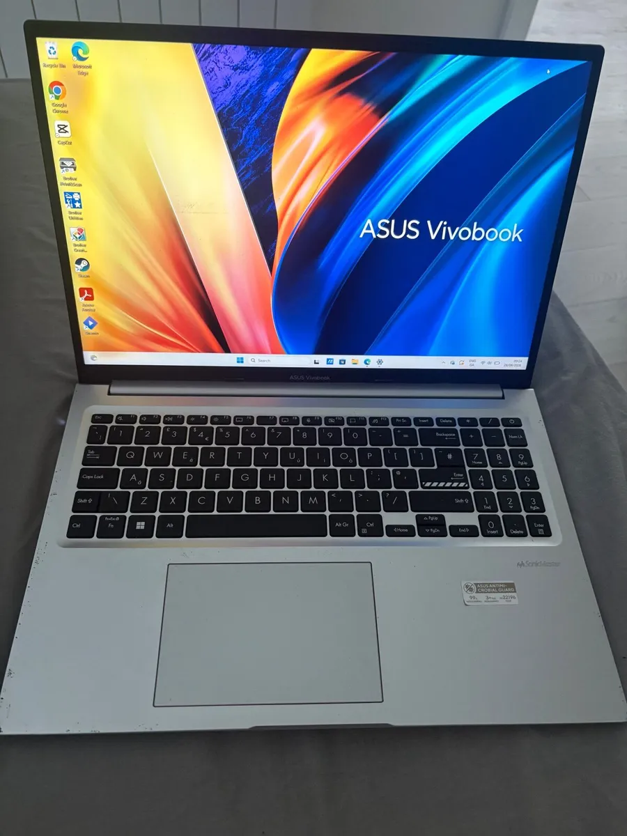 Notebook Asus Vivobook 16 i3 8Gb RAM 256Gb - Image 3