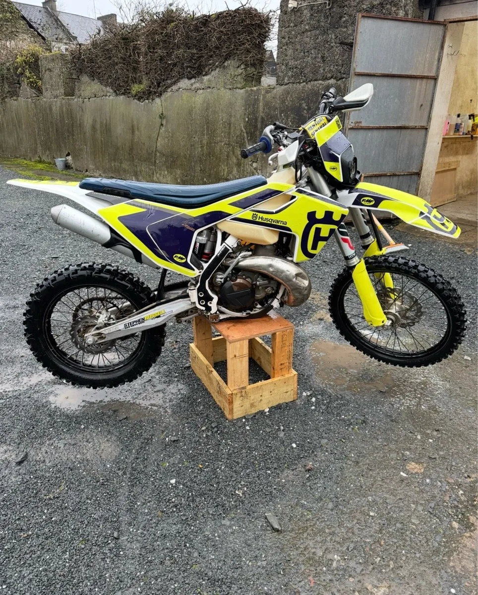 Husqvarna TE250 Enduro - Image 1