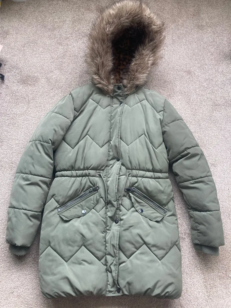 Girls winter coat age 10-11