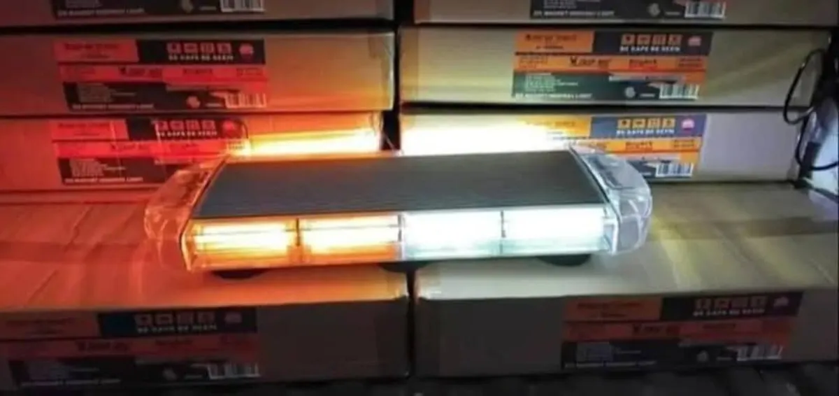 🚨 Snap-Mac Amber / White Beacon Light – 12V/24V - Image 1