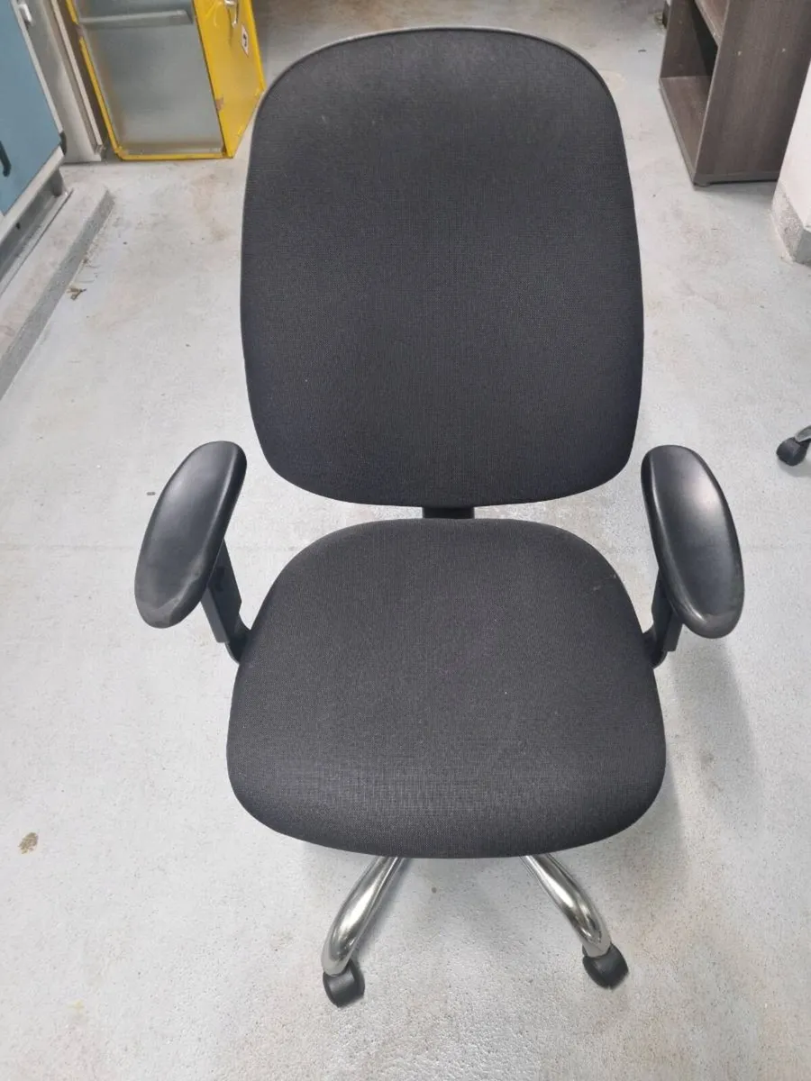Office chairs x 4 - Image 1