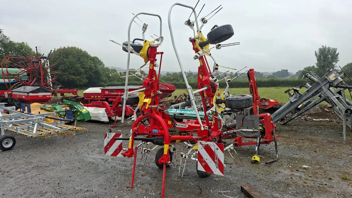 Pottinger 661 6 rotor tedder - Image 2