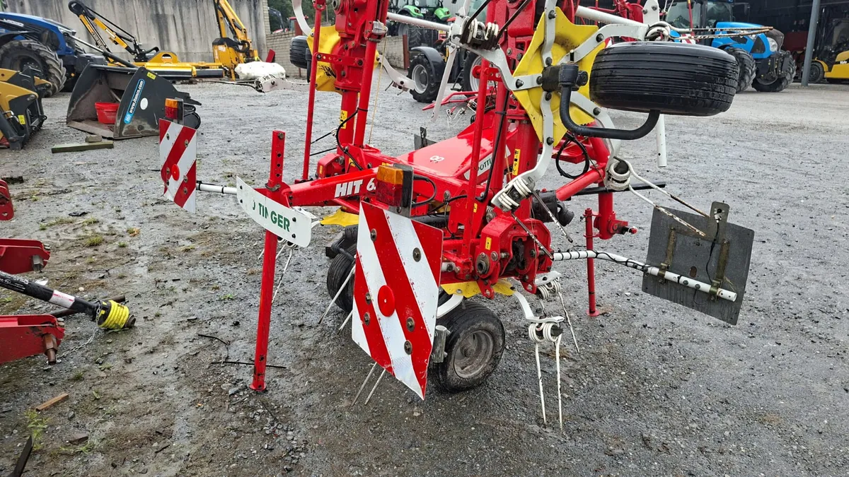 Pottinger 661 6 rotor tedder - Image 4