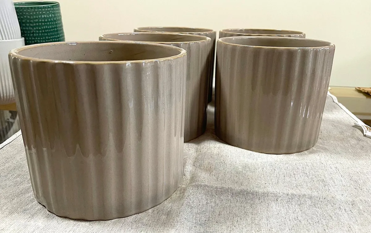 Ceramic Flower pots (2 lots) - Image 3