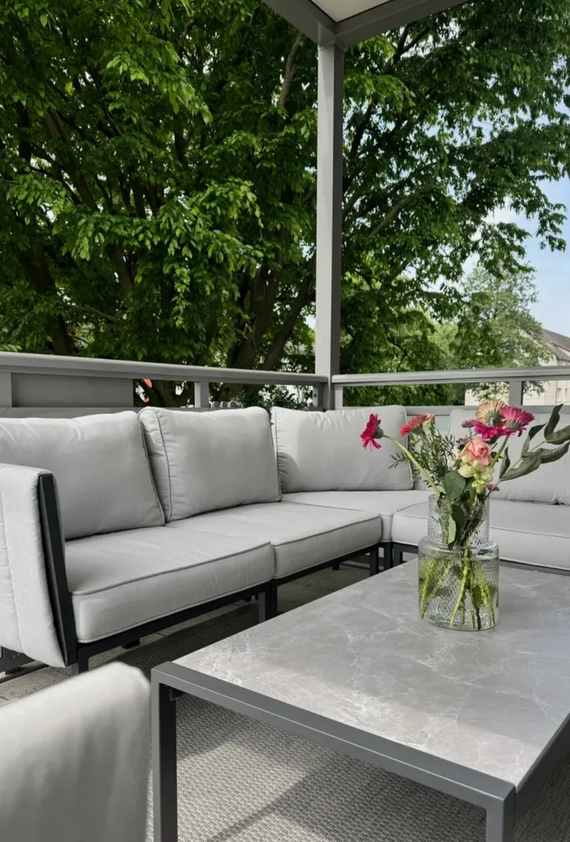 Garden Furniture - Image 1