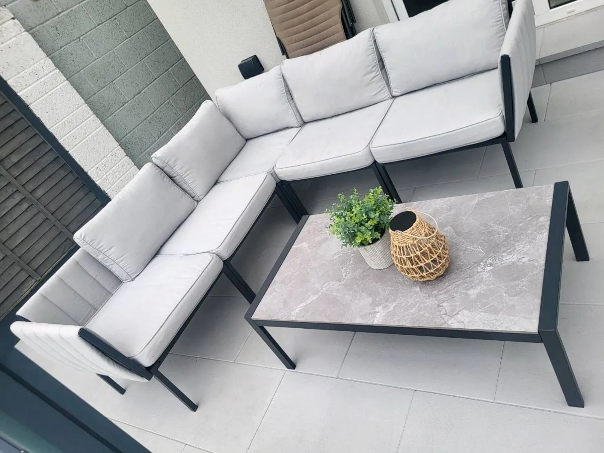 Garden Furniture - Image 2